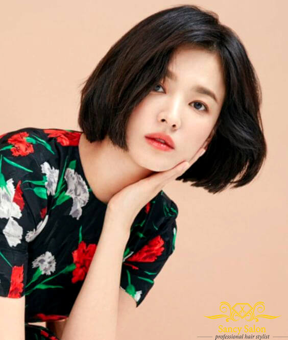Kiểu tóc ngắn trẻ trung năng động mang phong cách Song Hye-kyo